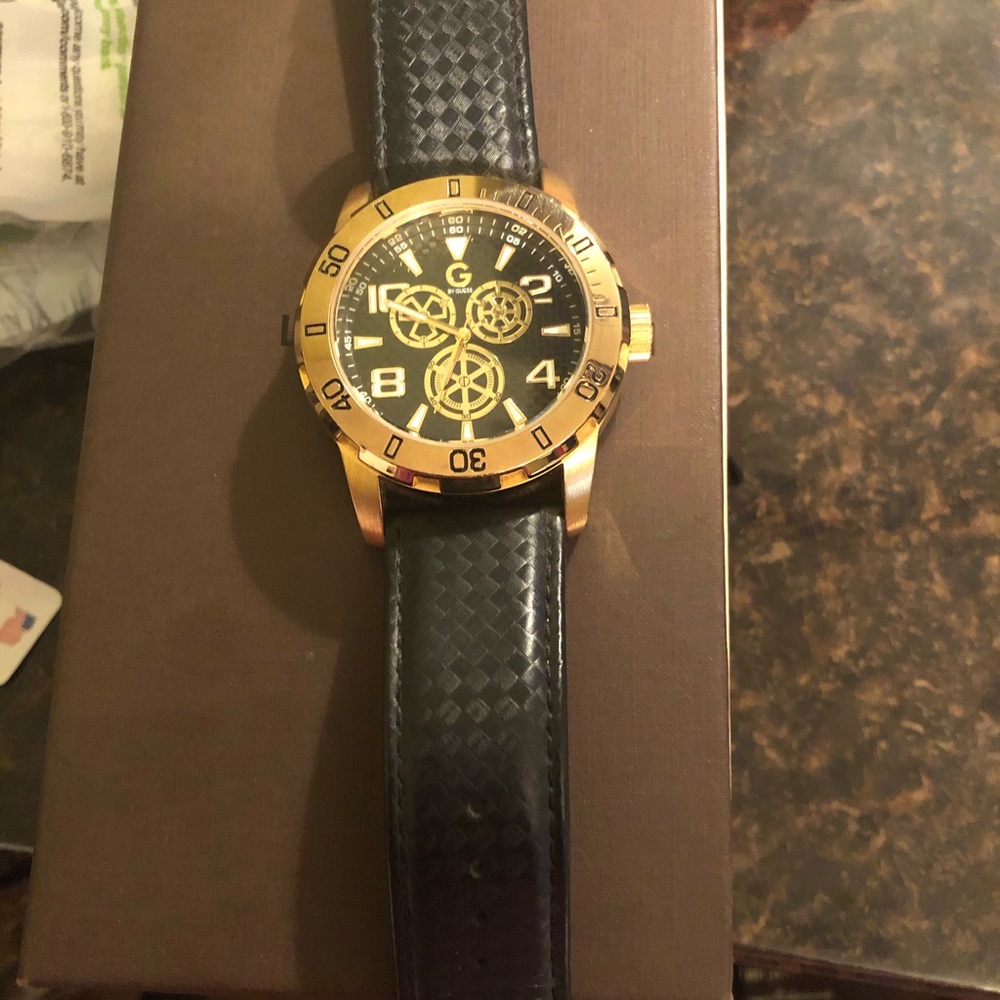 Guess unisex watch